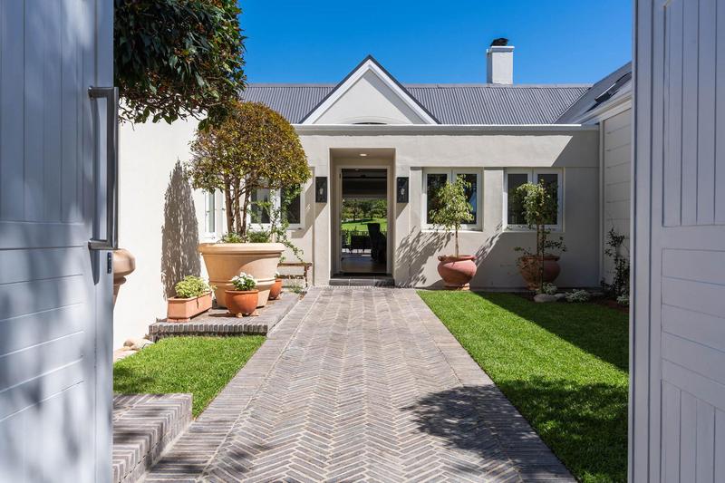 To Let 5 Bedroom Property for Rent in Steenberg Estate Western Cape
